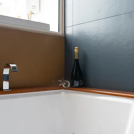 Lägenhet Ermes & Bari