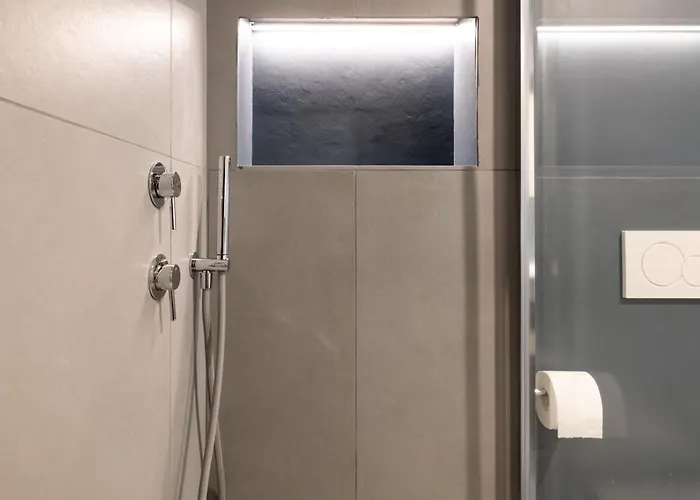 Ermes & Apartamento Bari